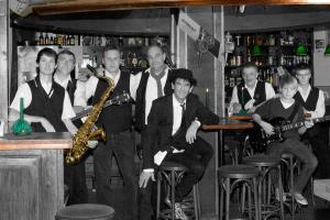 Lions-Party-Band